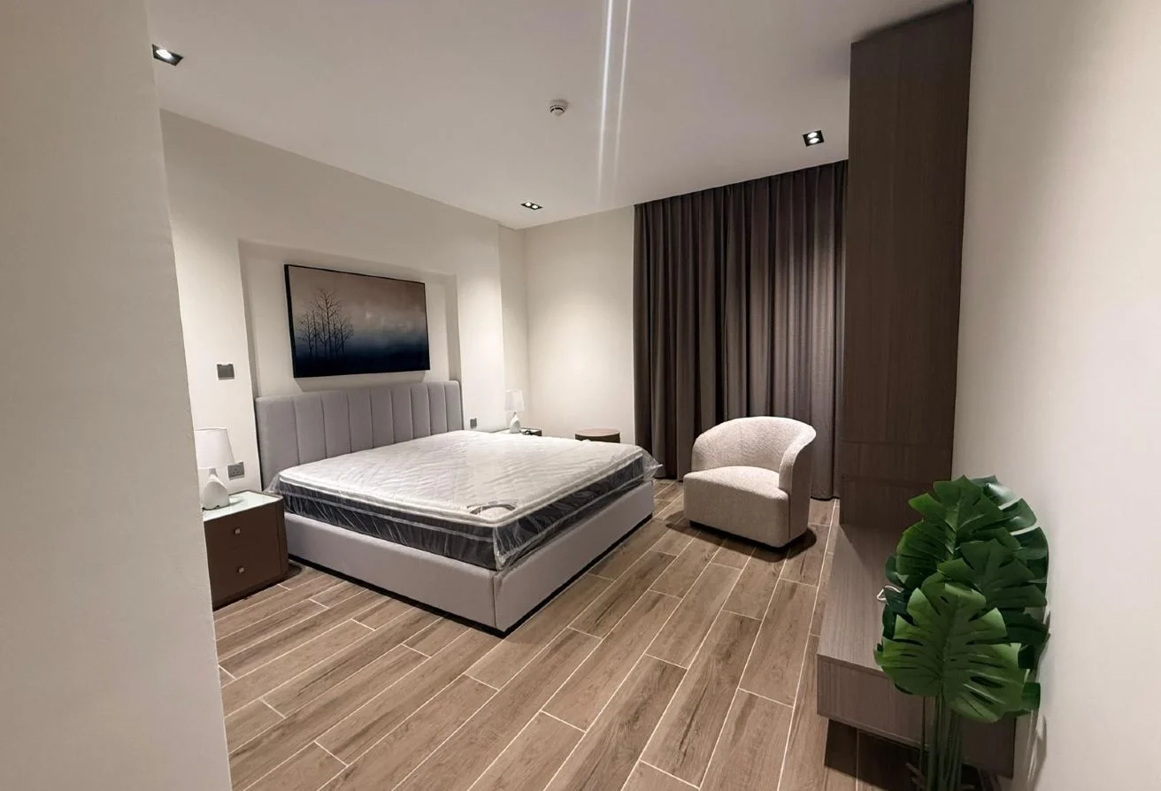 Elegant 2BHK Fully Furnished Brand New YasmenCity