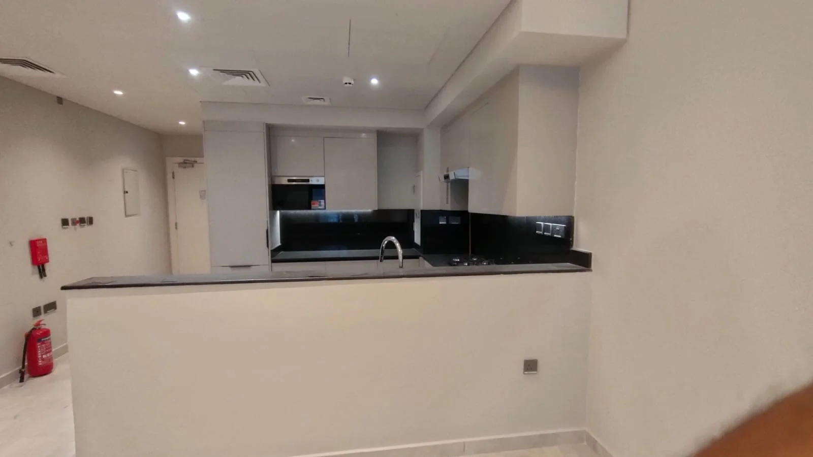OWN 1BR WITH READY APARTMENT WITH 3 YEARS PLAN
