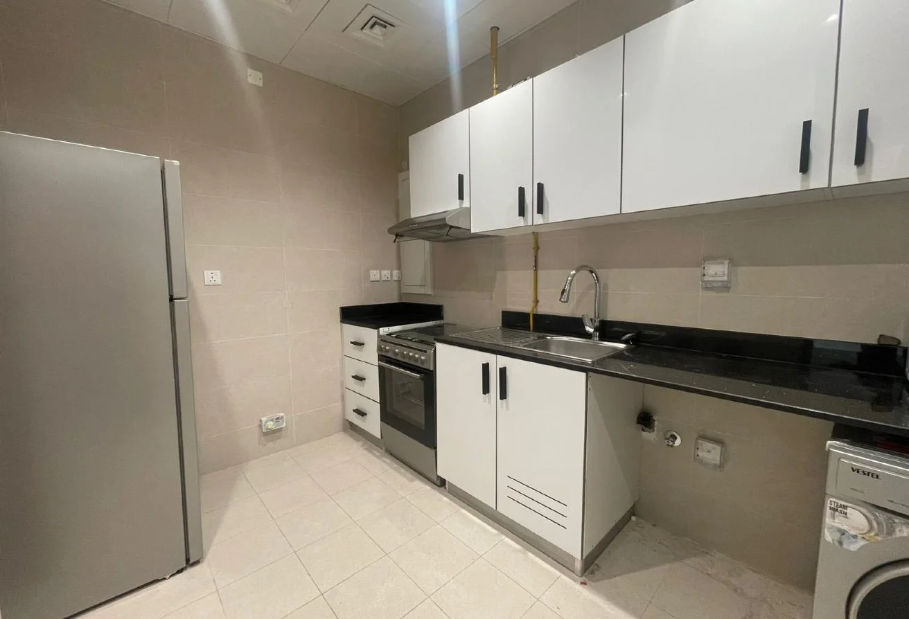 ELEGANT 2 BHK SEMI FURNISHED INCLUDING BILLS