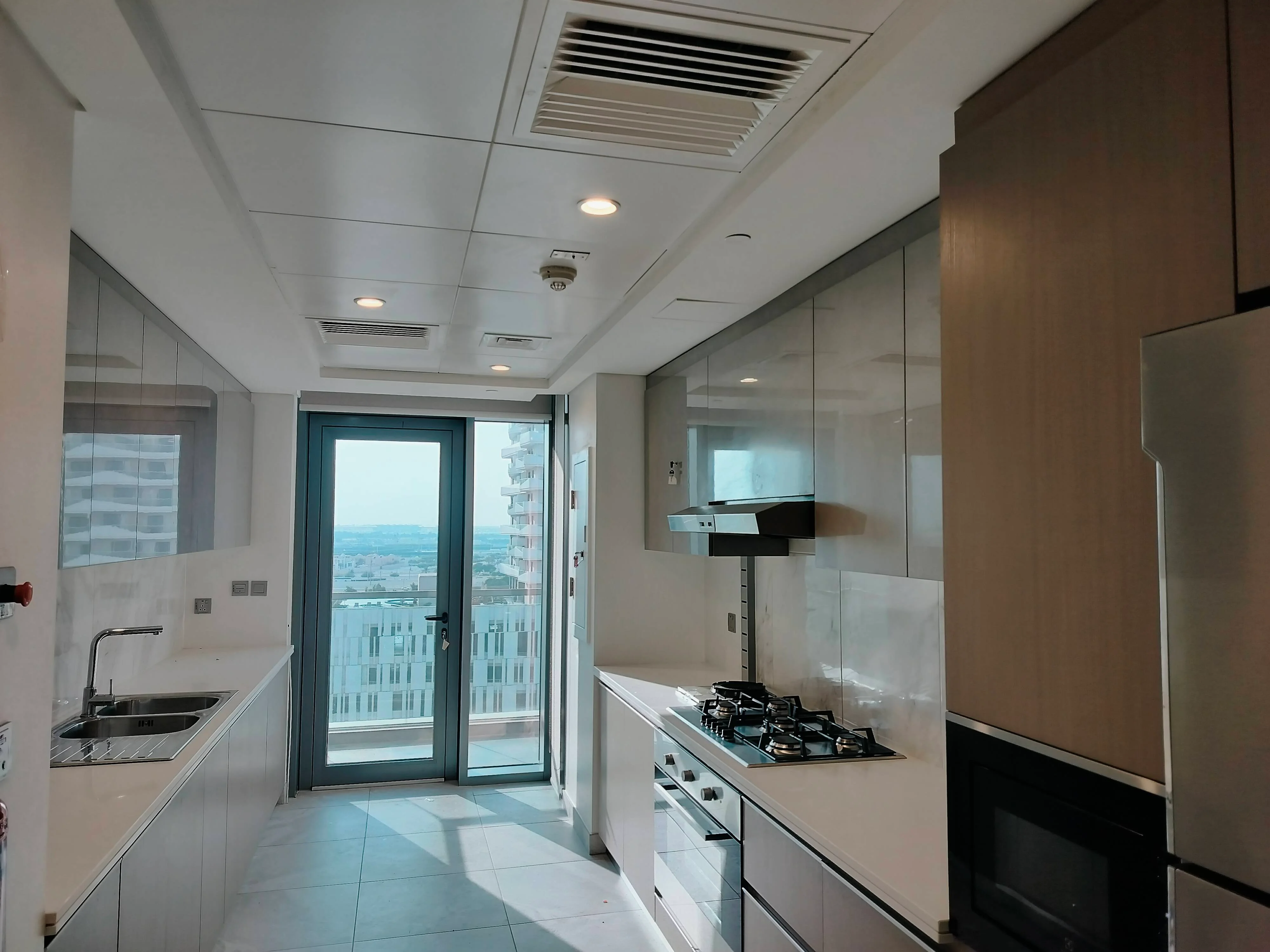 Marina 2 BHK + Maid I FF I EXL I Big Balcony I S V