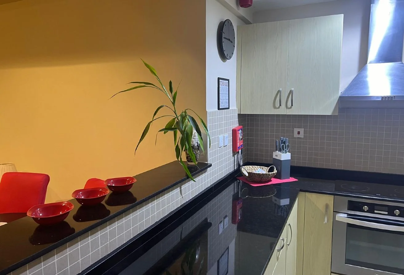 LAVISH STUDIO FULLY FURNISHED HIGHER FLOOR SEAVIEW