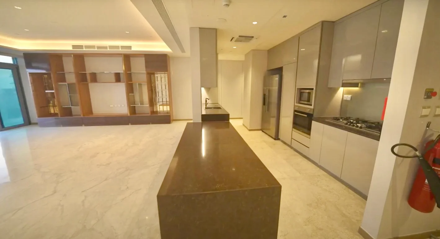LUSAIL WATERFRONT 4BR + MAIDS PENTHOUSE | SEA VIEW
