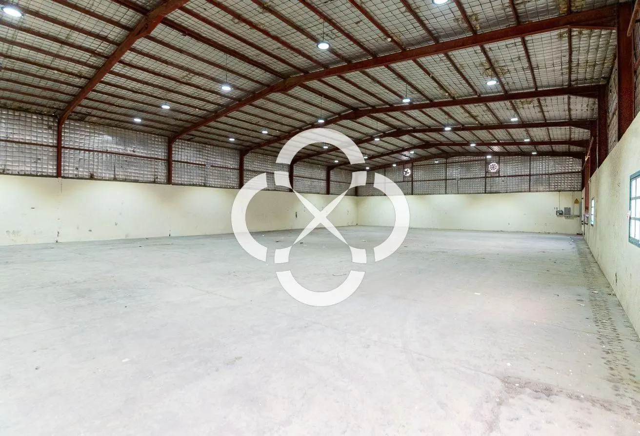 1,700 sqm | General Warehouse | Industrial Area