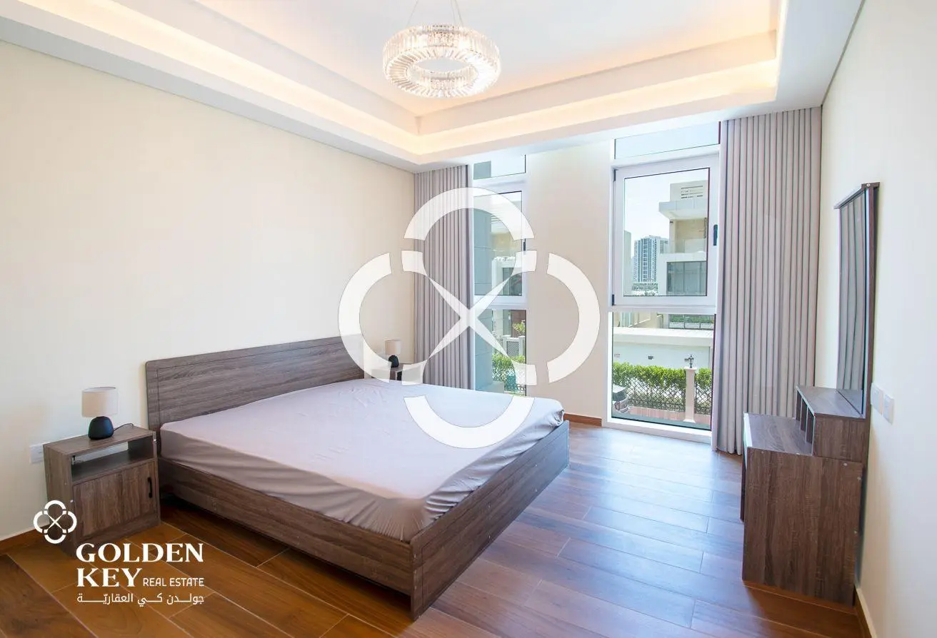 Premium 1 Bedroom Apartment – Crystal Residence