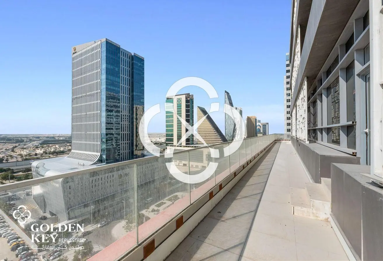 Balcony| Spacious Office space for Rent| Sea View