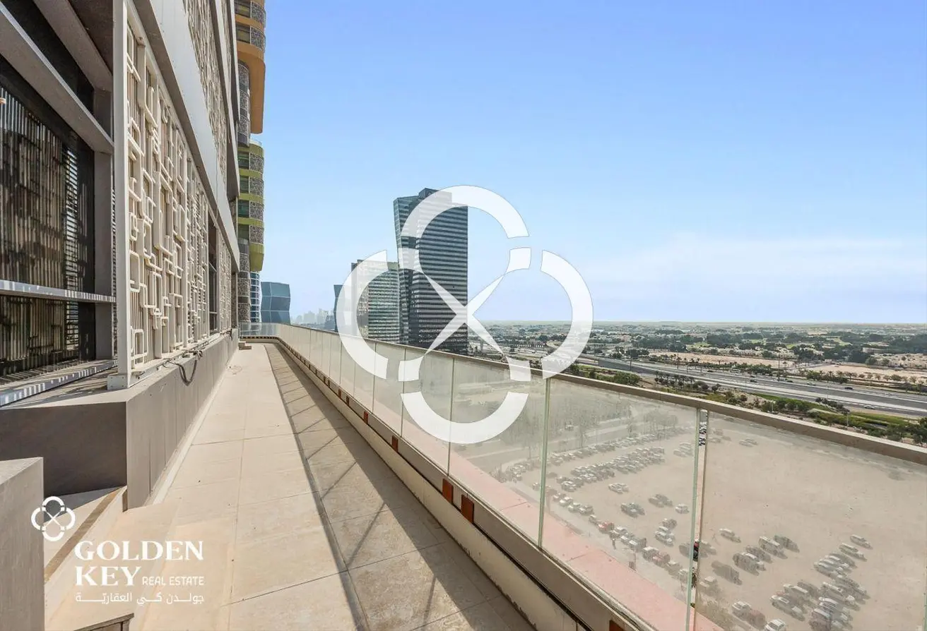 Balcony| Spacious Office space for Rent| Sea View