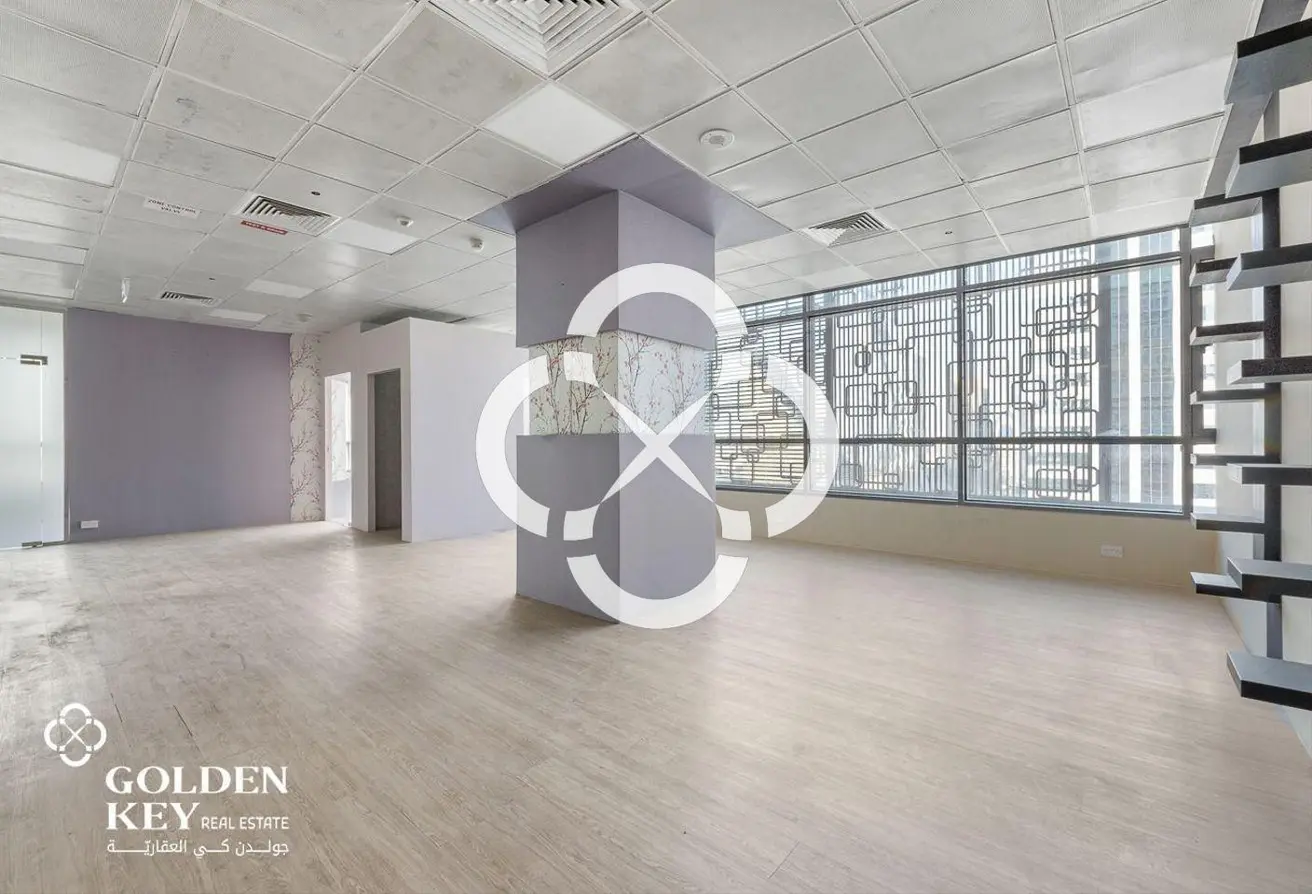 Balcony| Spacious Office space for Rent| Sea View