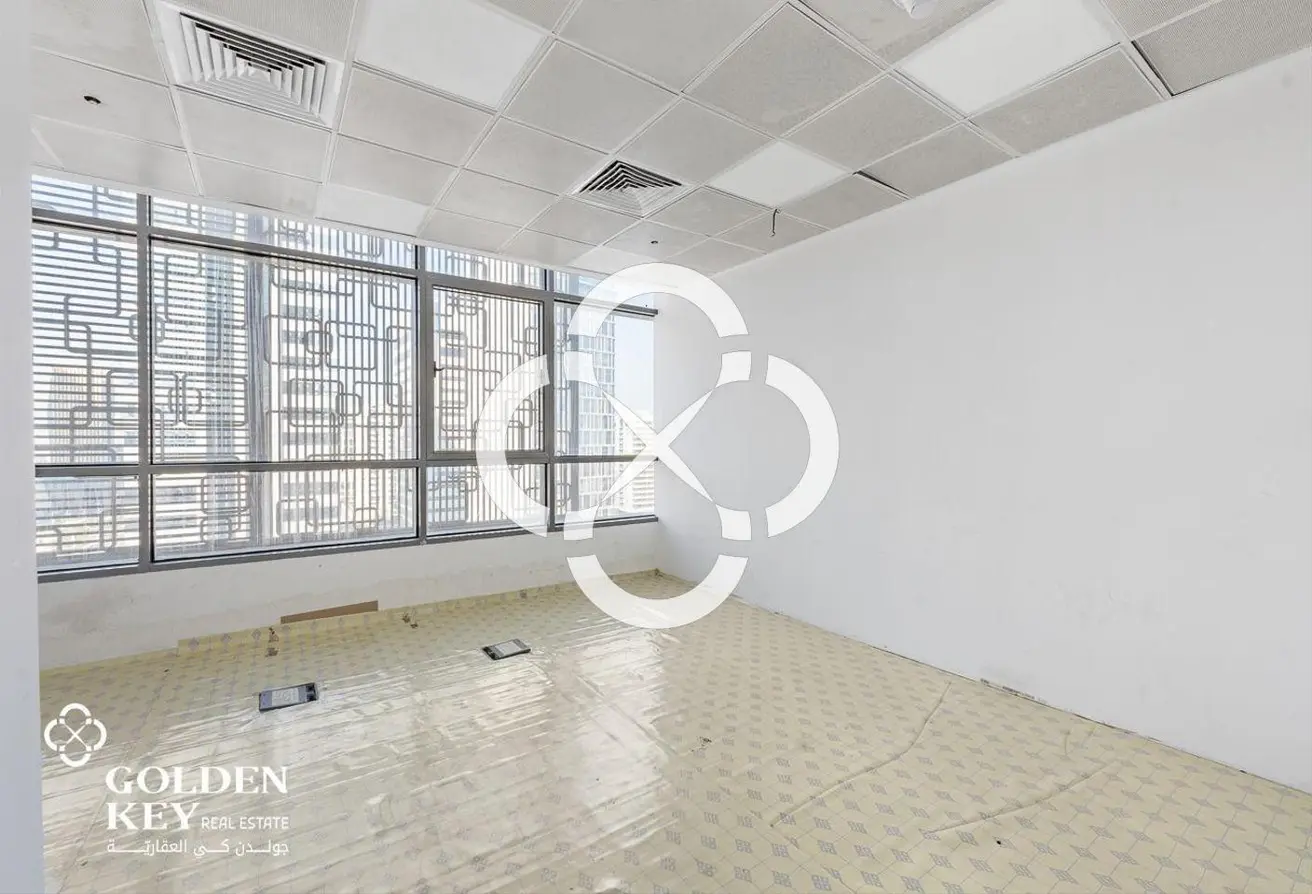 Balcony| Spacious Office space for Rent| Sea View