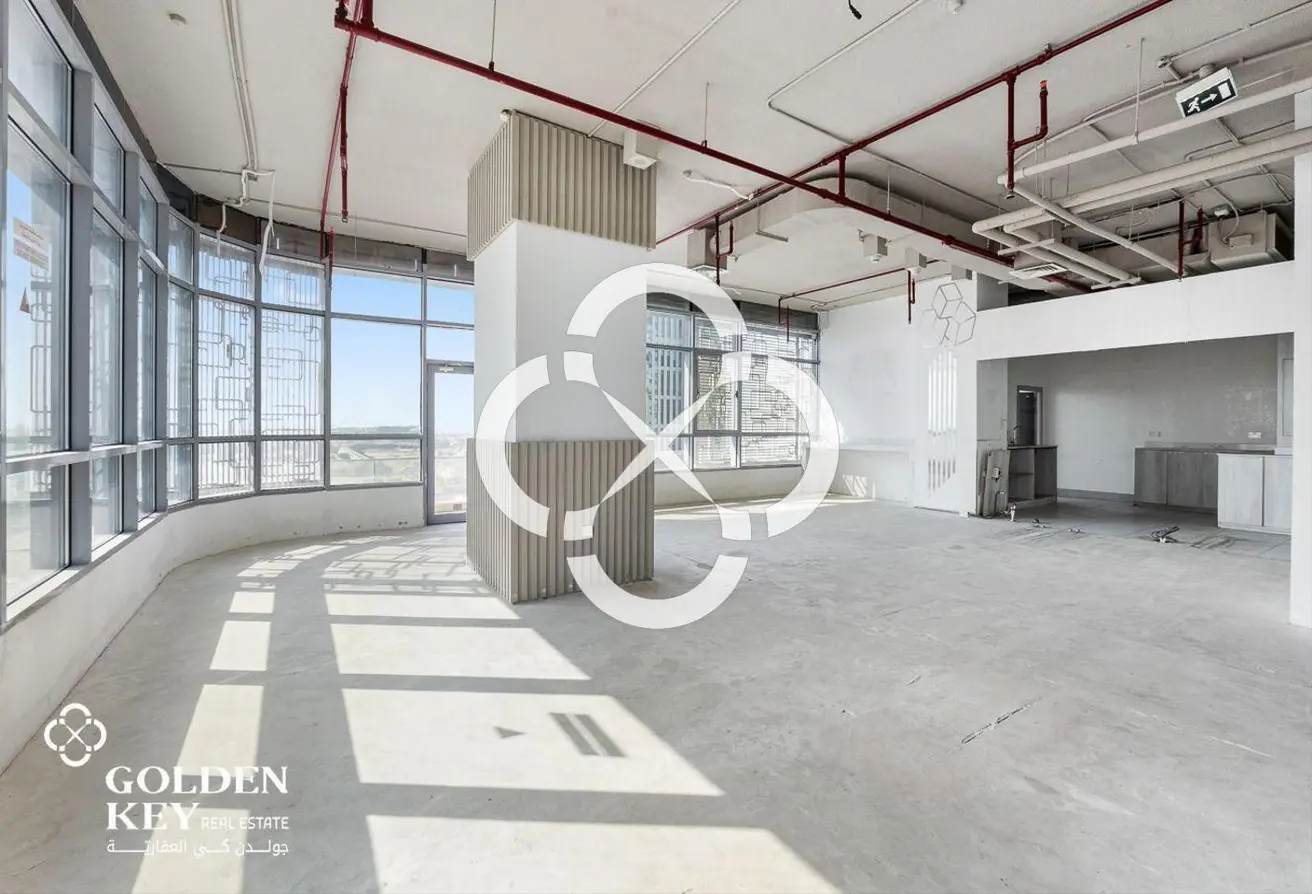 Balcony| Spacious Office space for Rent| Sea View