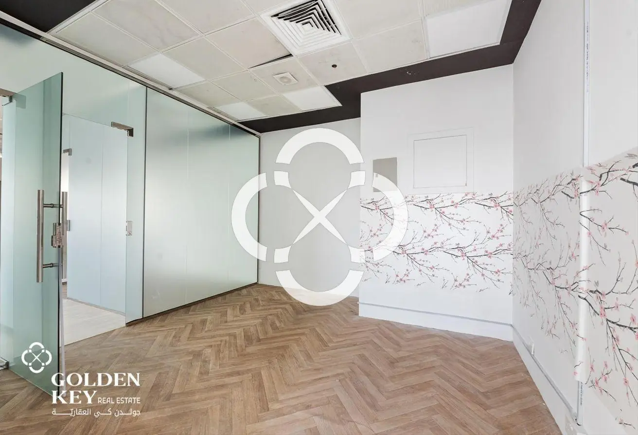 Balcony| Spacious Office space for Rent| Sea View