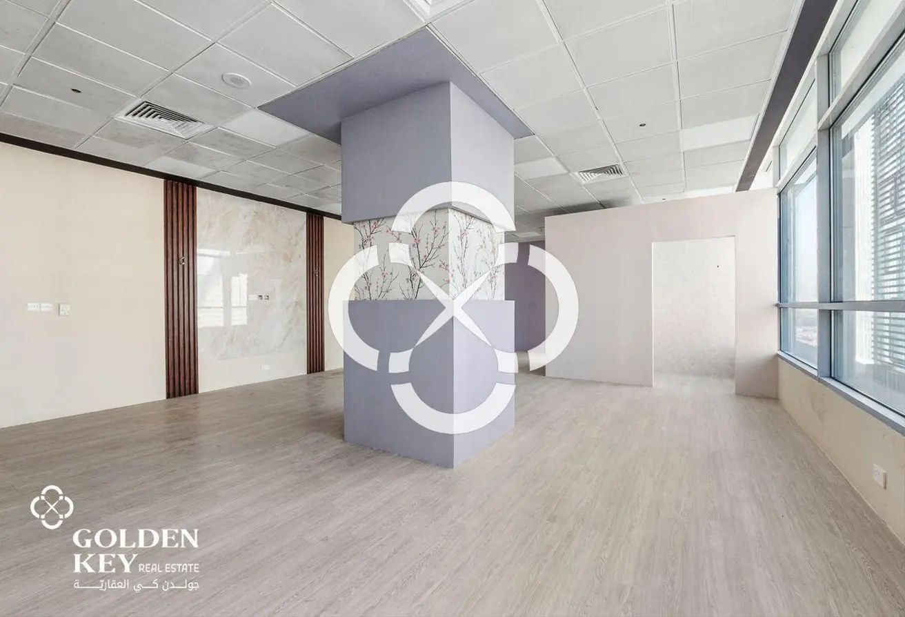Balcony| Spacious Office space for Rent| Sea View