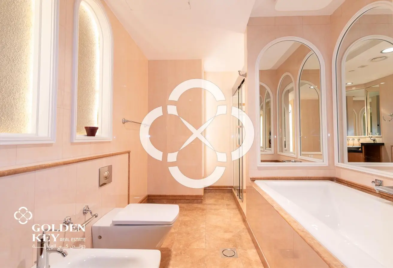 Luxury 2BR with Balcony | All Bills Included