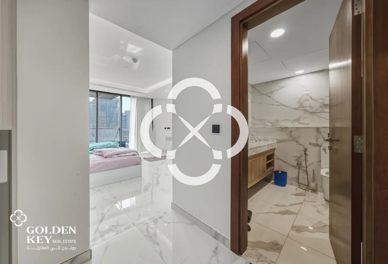 Ready to Move | 2BR w/ Balcony | Marina View