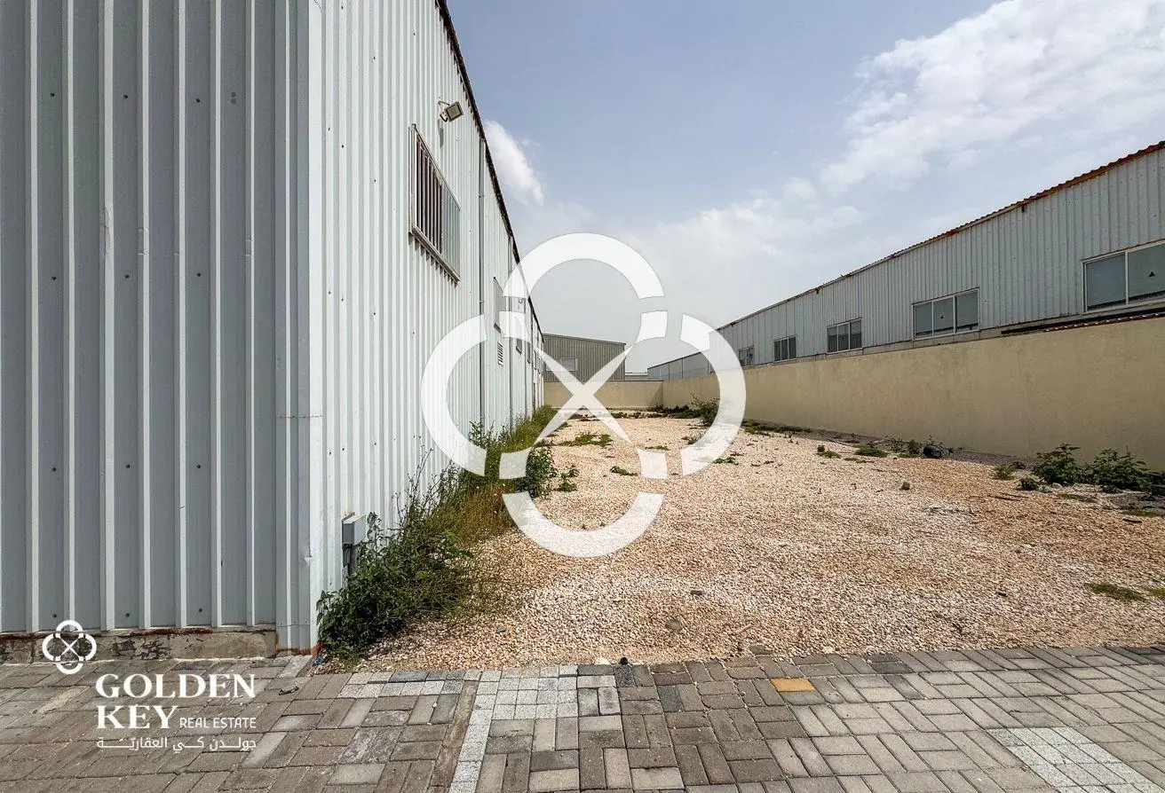 General Warehouse | Main Road | Birkat Al Awamer