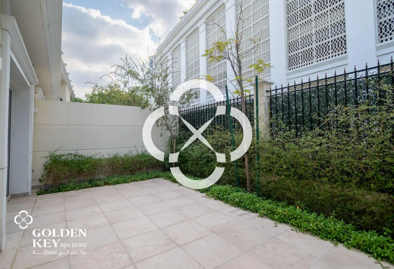 NO COMMISSION | SPACIOUS LAYOUT | VILLA 5BR