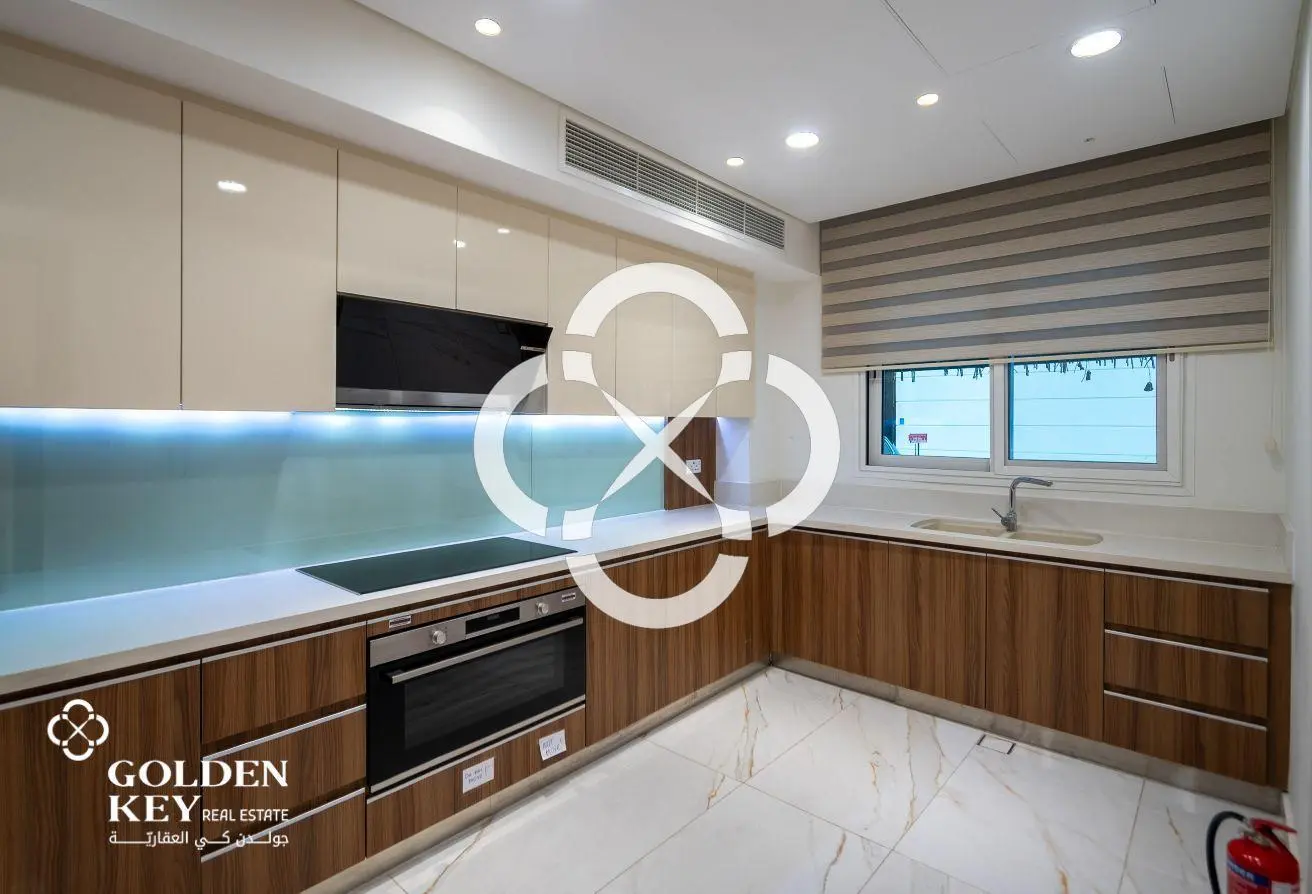 NO COMMISSION | SPACIOUS LAYOUT | VILLA 5BR