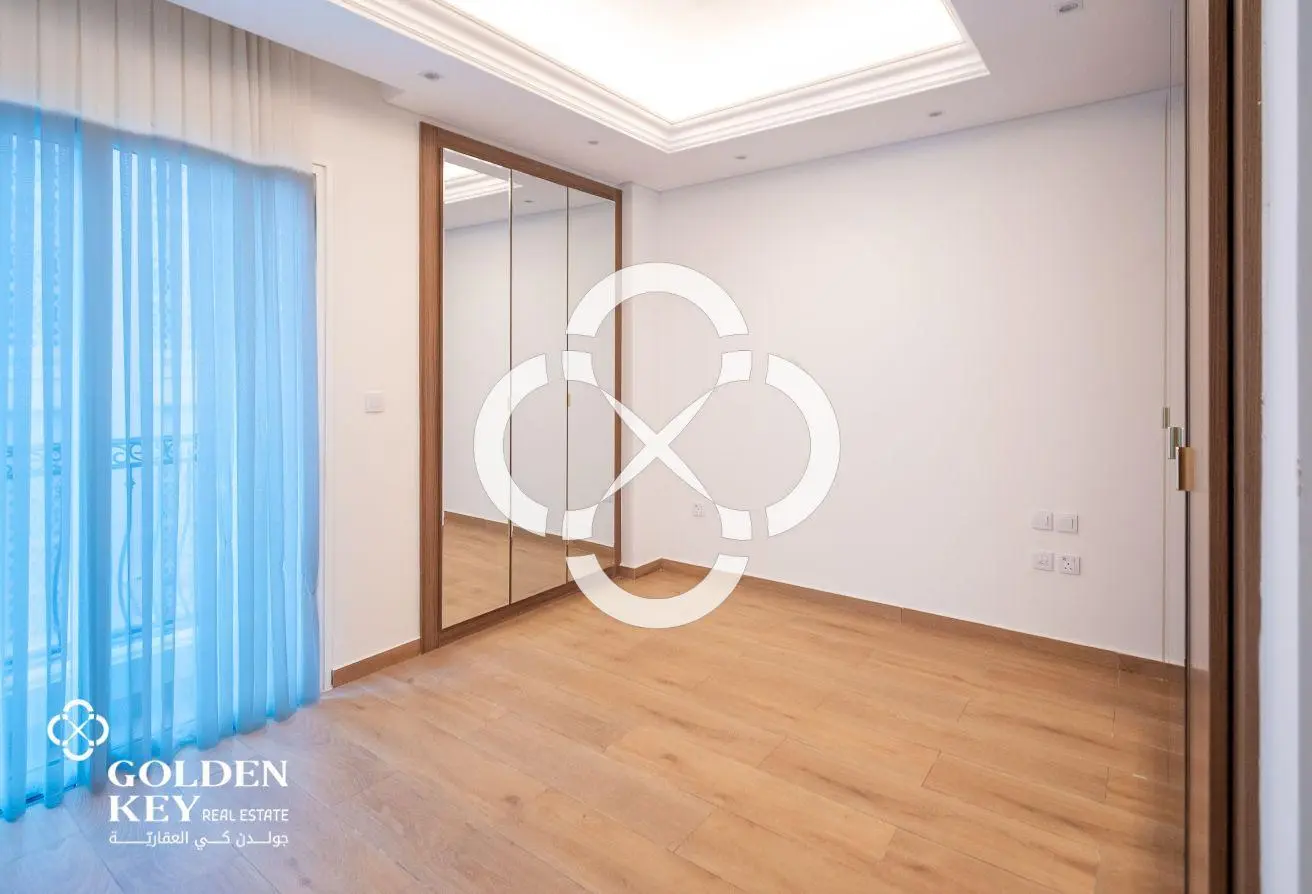 NO COMMISSION | SPACIOUS LAYOUT | VILLA 5BR