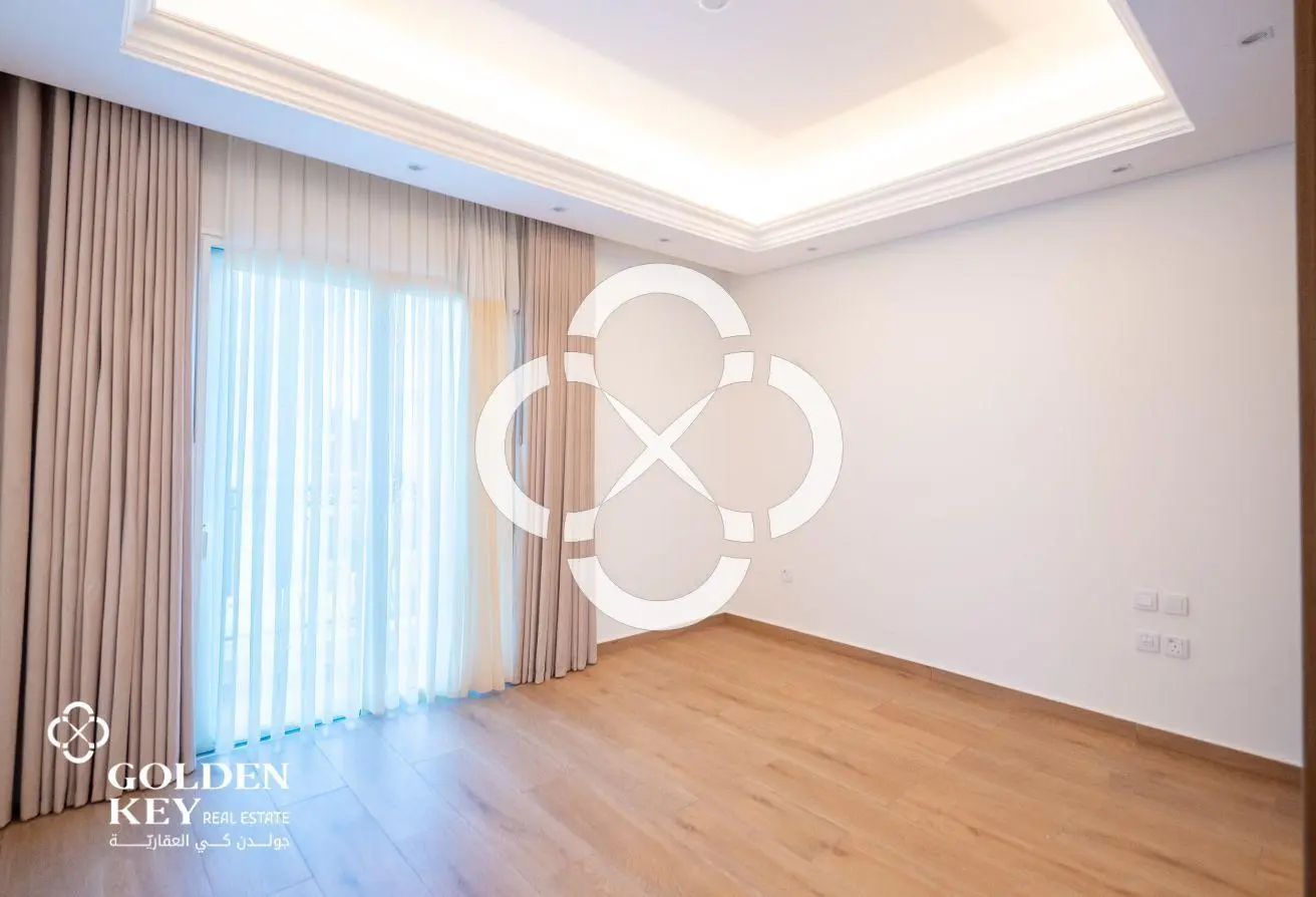 NO COMMISSION | SPACIOUS LAYOUT | VILLA 5BR