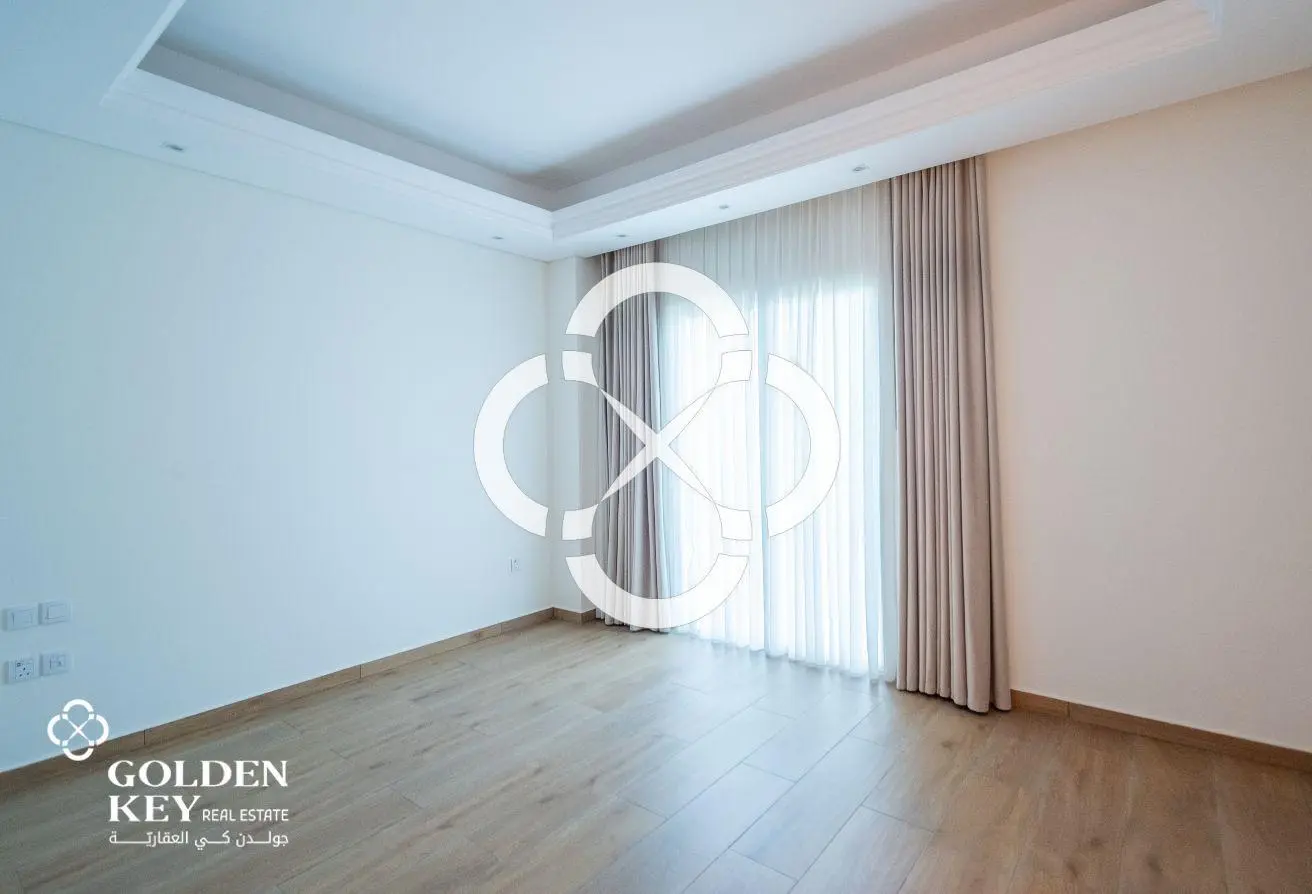 NO COMMISSION | SPACIOUS LAYOUT | VILLA 5BR