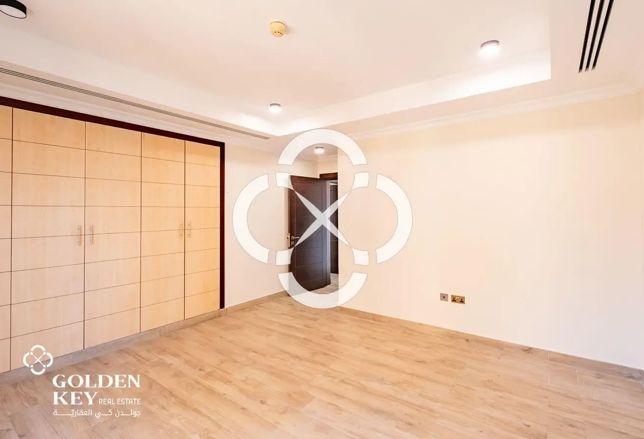 Marina View | Semi-Furnished 2BR | Porto Arabia