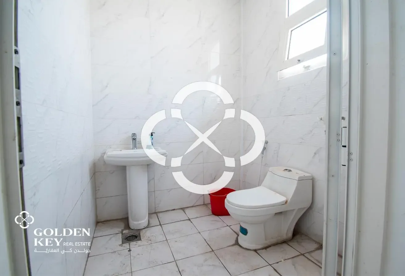Exclusive Shop for Rent | 200 SQM | Prime Location