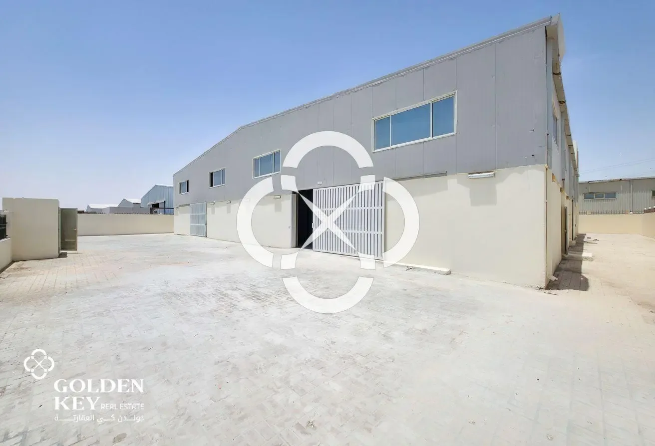 General Warehouse with 13 Rooms | Birkat Al Awamer