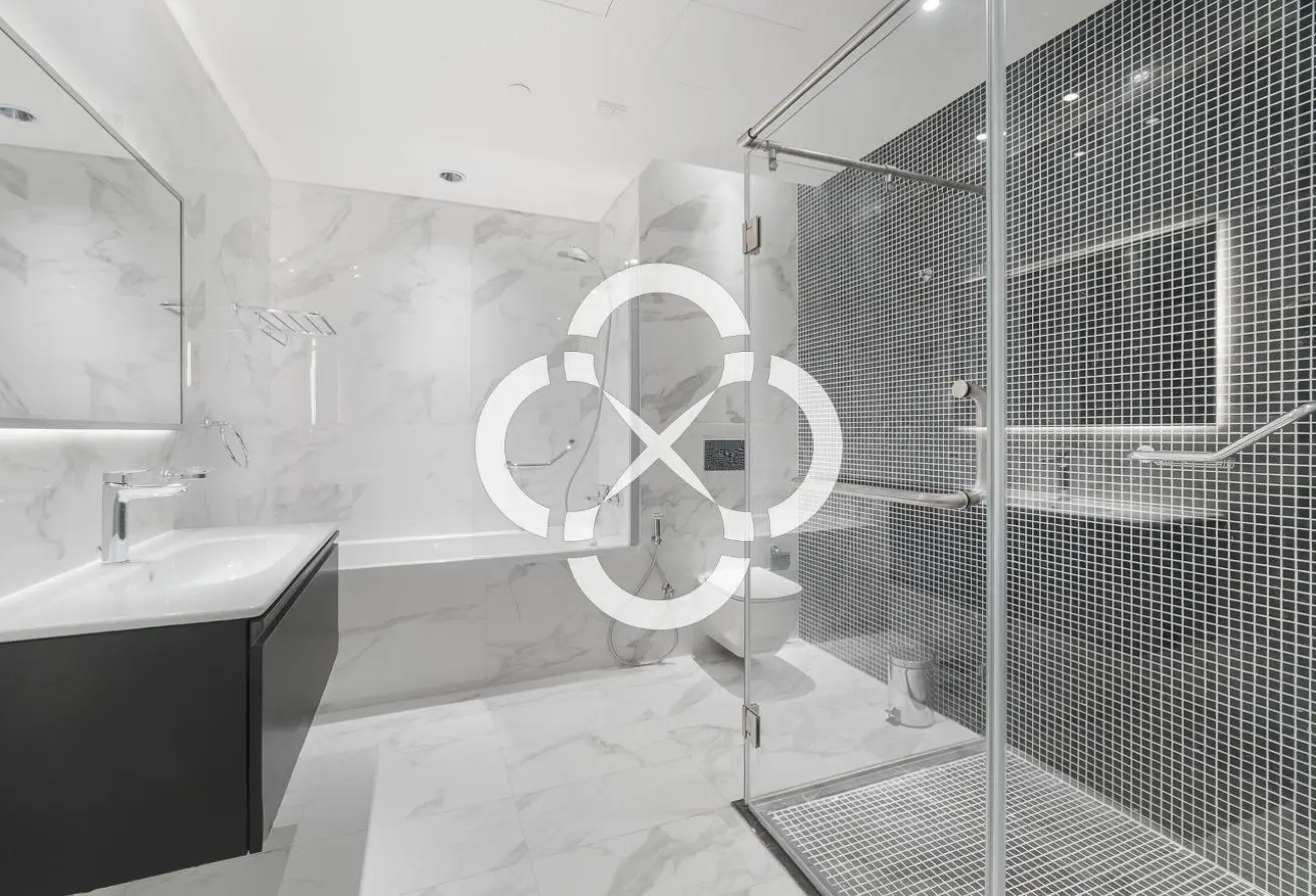 Premium 1BR with Crystal View | Modern Finishes - view 2