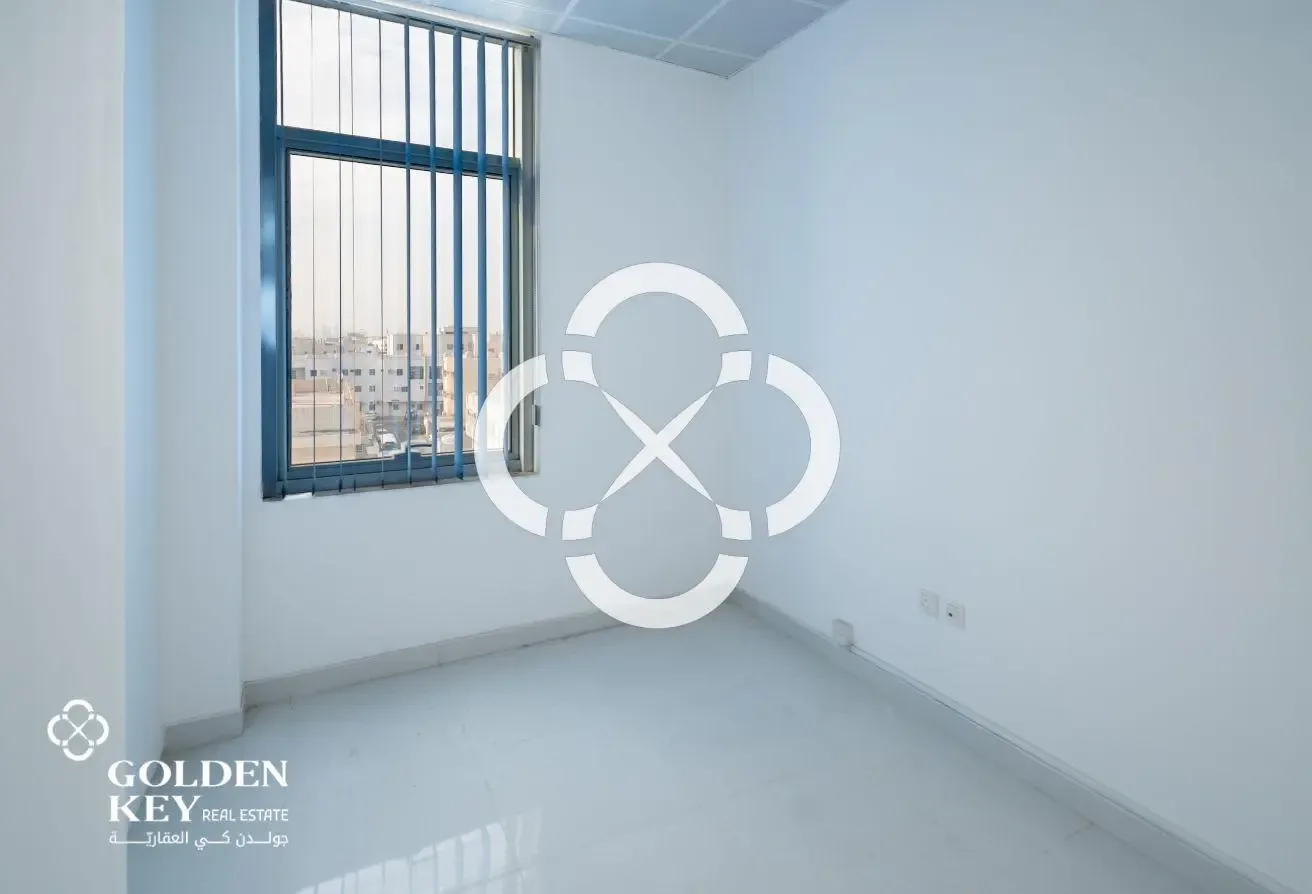 Well-Located Office Space in Matar Qadeem