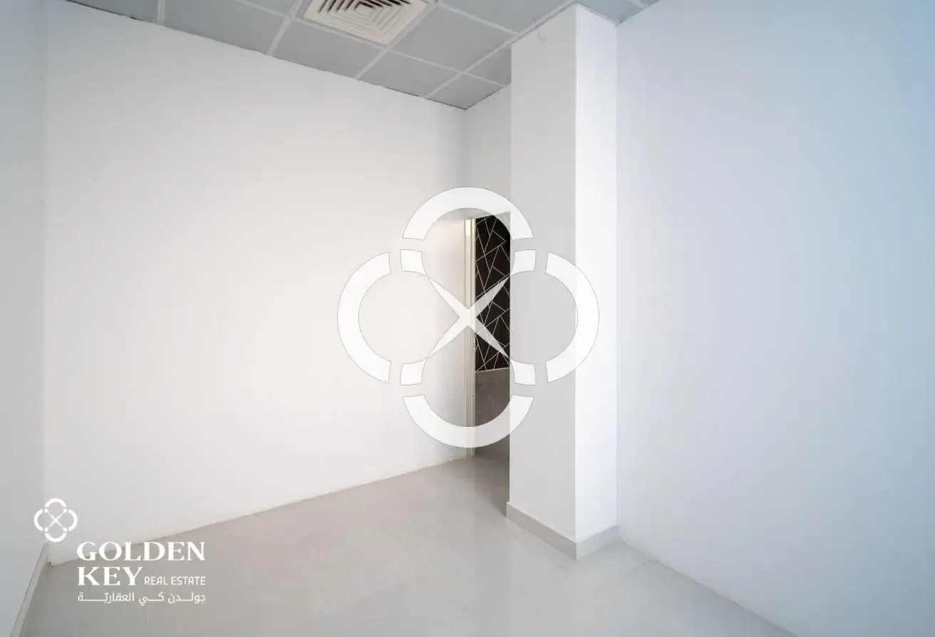 Well-Located Office Space in Matar Qadeem