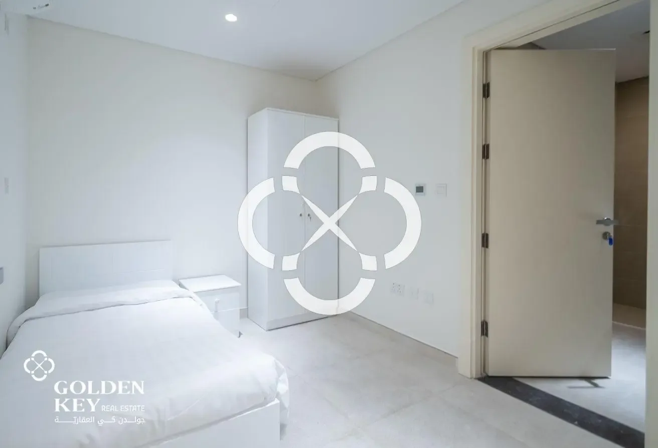 5BR+ | Luxury Villa | Privet pool | Beach access