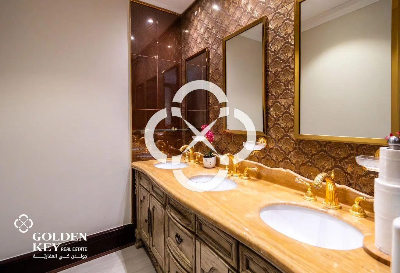 Sea View – Luxury 5BR+2 Maid Penthouse – The Pearl