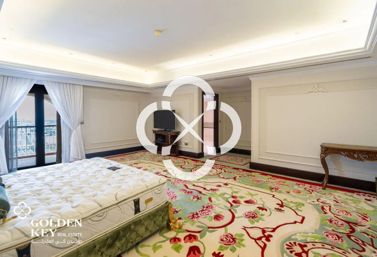 Sea View – Luxury 5BR+2 Maid Penthouse – The Pearl