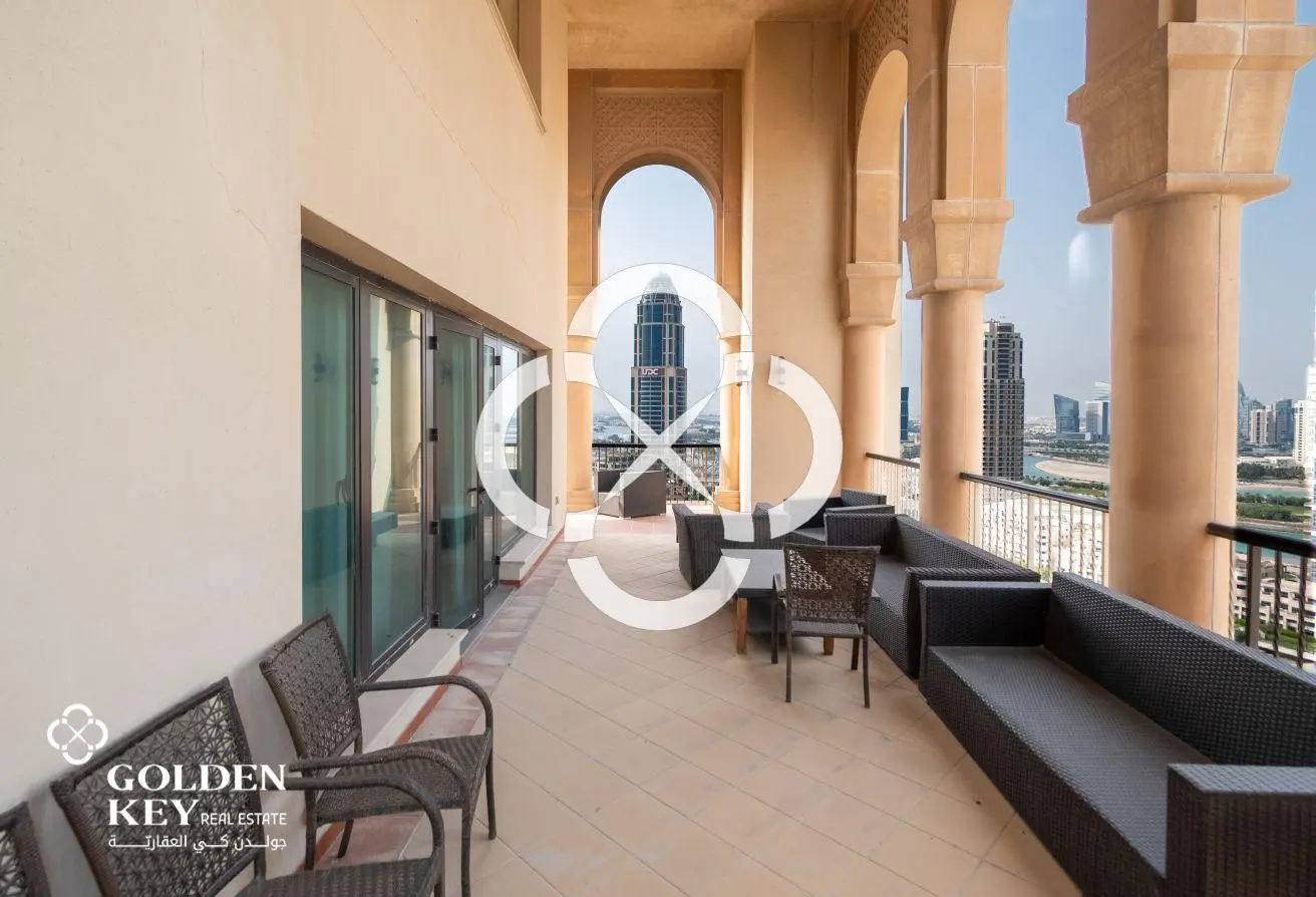 Sea View – Luxury 5BR+2 Maid Penthouse – The Pearl