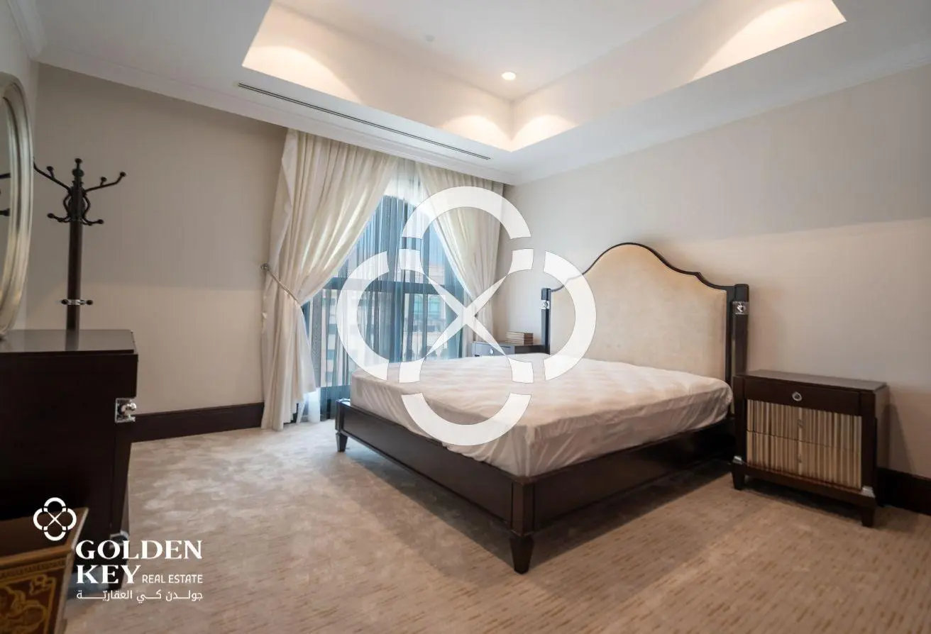Sea View – Luxury 5BR+2 Maid Penthouse – The Pearl