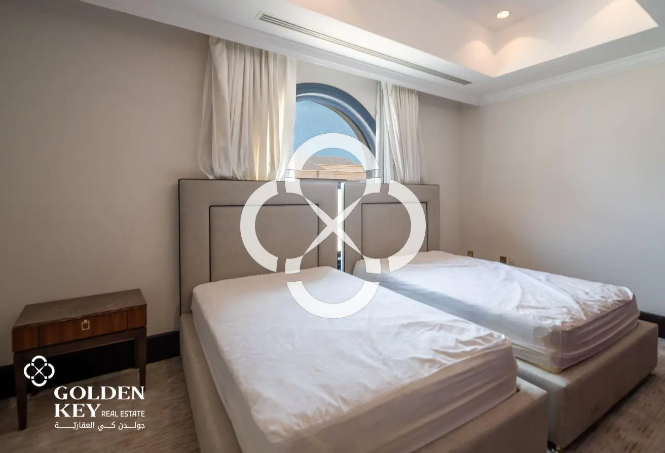 Sea View – Luxury 5BR+2 Maid Penthouse – The Pearl