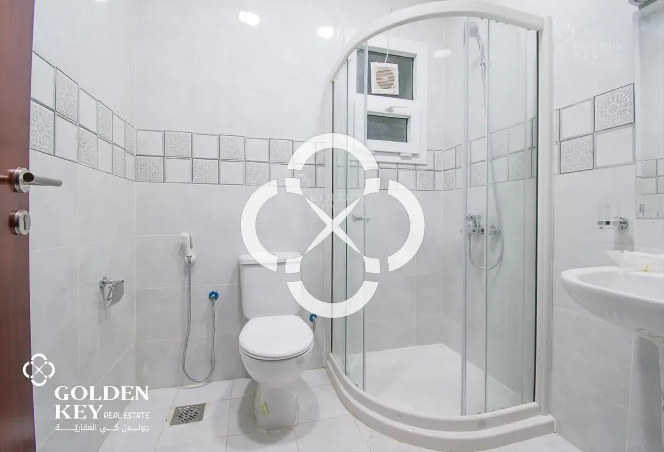 16 Units for Staff Accomadation | Prime Location