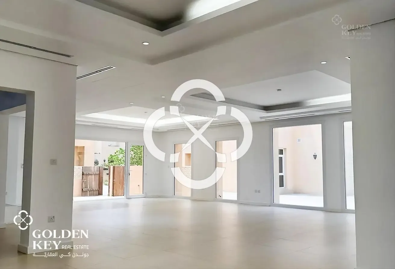 4BR Luxury | Open Layout | West Bay Lagoon |Duplex