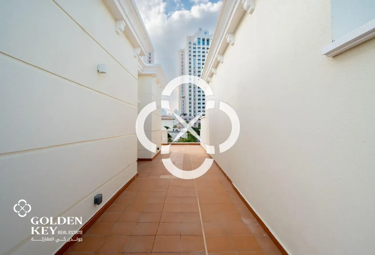 NO AGENCY FEE | Furnished VILLA 5BR | Floresta