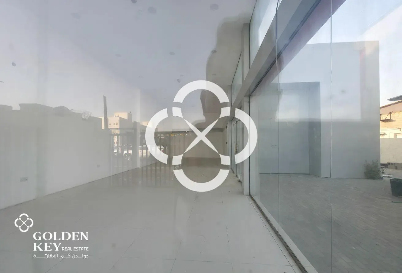 Prime Workshop with Showroom & Office Spaces