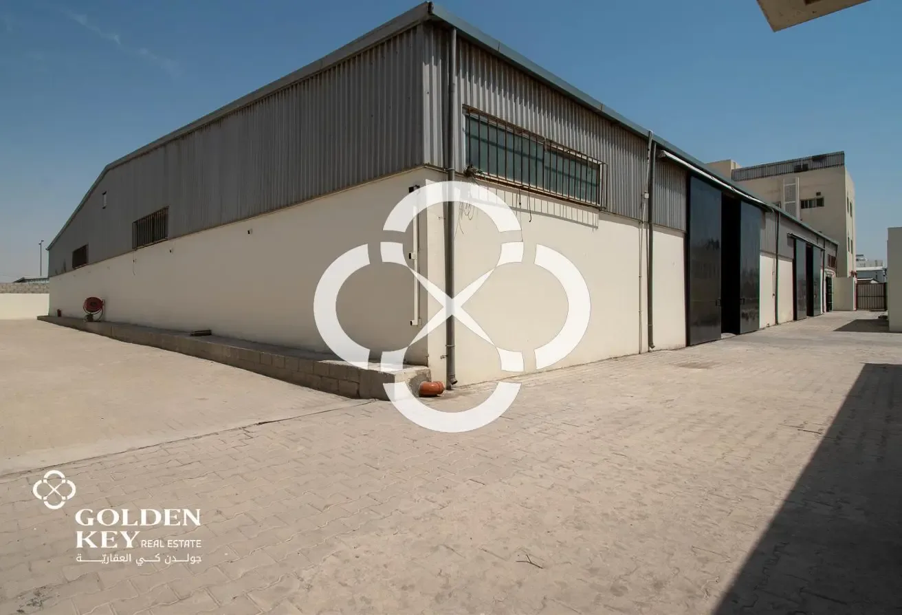 General Store + Rooms | 2000 SQM | Prime Location
