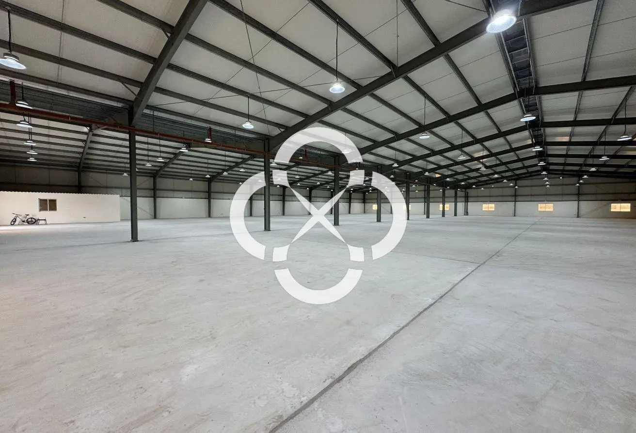 Spacious Warehouse | 6,300 sqm | Birkat Al Awamer