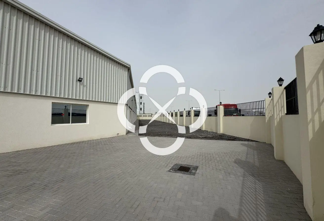 Spacious Warehouse | 6,300 sqm | Birkat Al Awamer