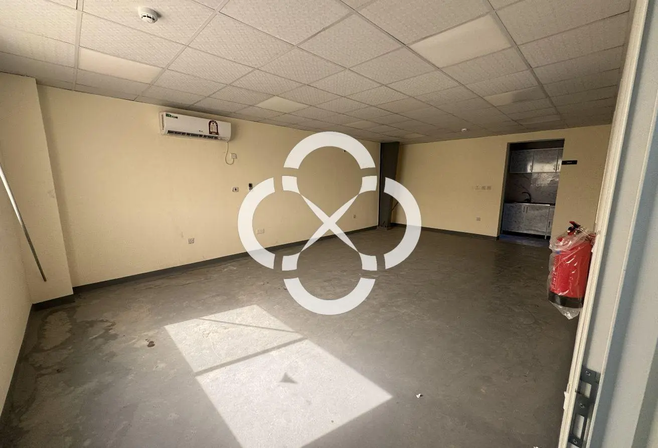 Spacious Warehouse | 6,300 sqm | Birkat Al Awamer