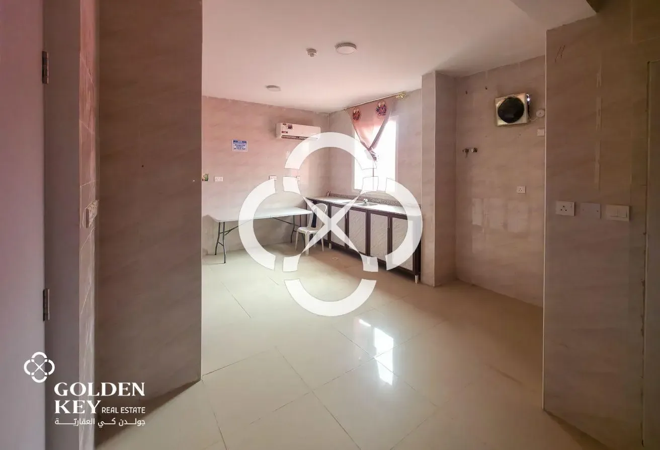 Fully Equipped Workers’ Accommodation – 73 Rooms