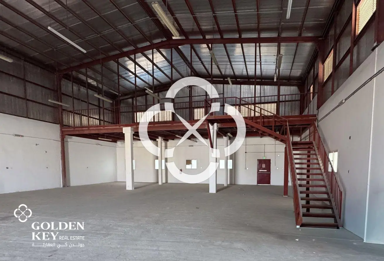 650 sqm | Warehouse with 3 Rooms and Office