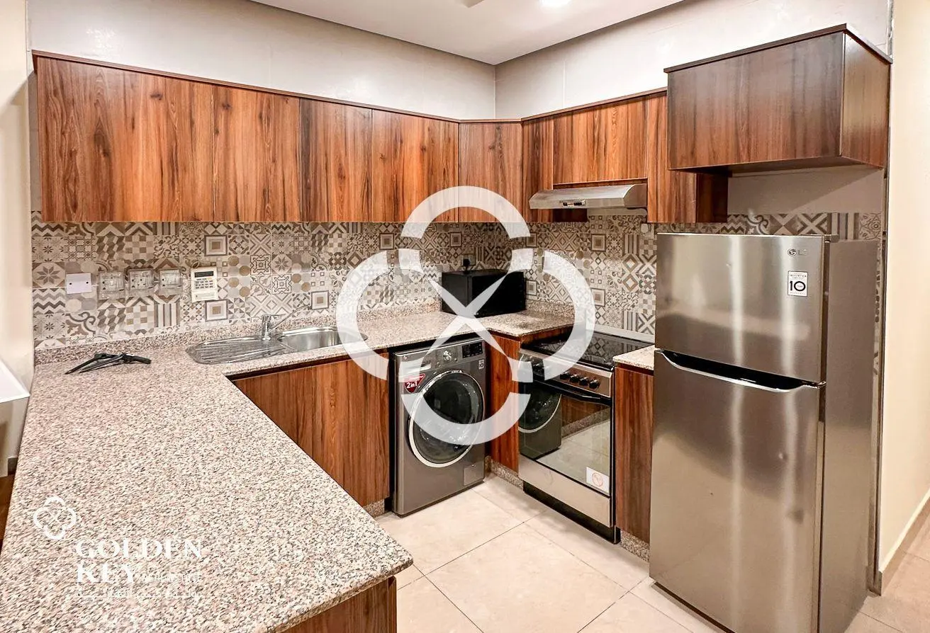 Luxury 1 Bedroom | Bills Included | Old Airport
