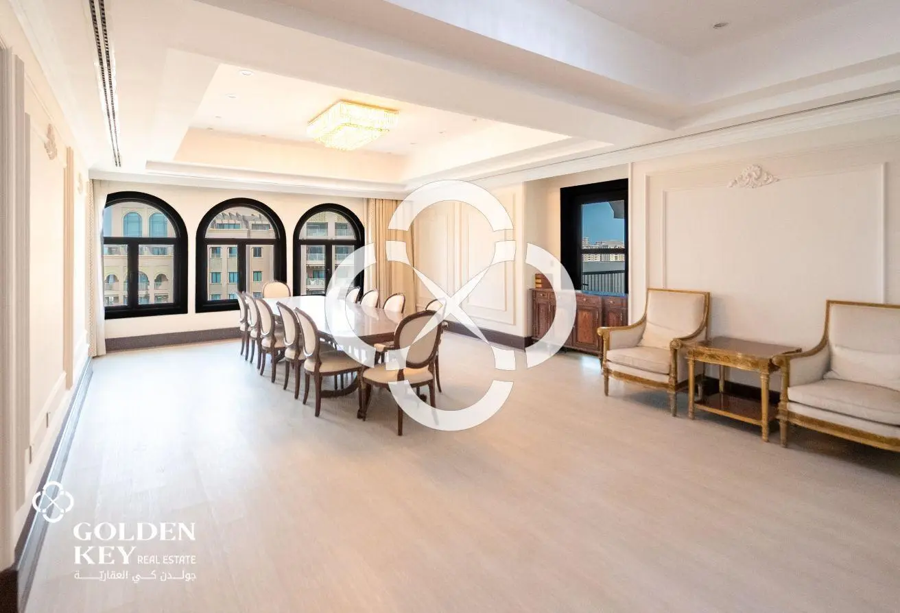 Panoramic Views – 5BR+2 Maid Penthouse - Duplex