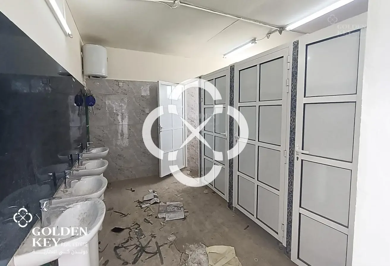 Carpentry Shop 9 Rooms+ Office Prime Location