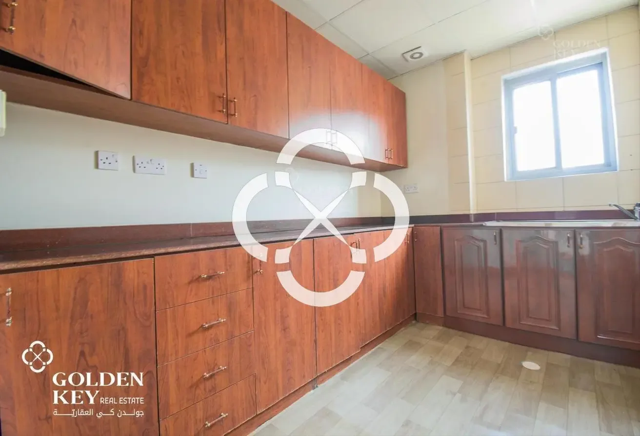 Commercial Office for rent | Mezzanine | Al Hilal