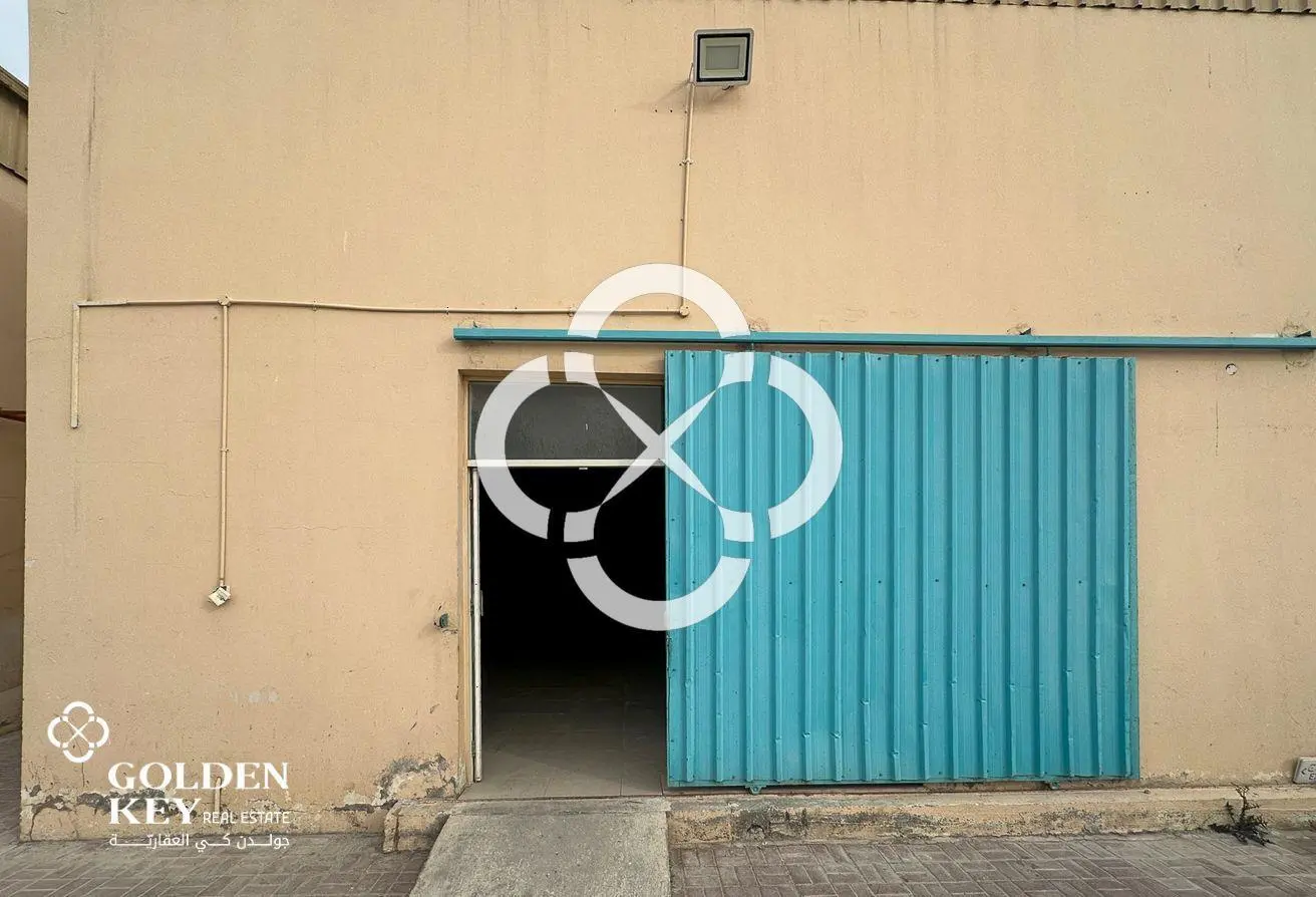 122 Rooms+2 Stores Available for Rent | Industrial